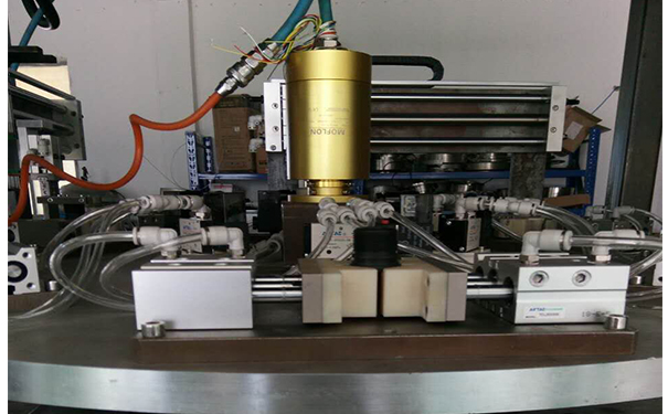 大包轉(zhuǎn)臺液壓滑環(huán)